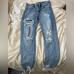 American Eagle Ripped Jeans Size 2